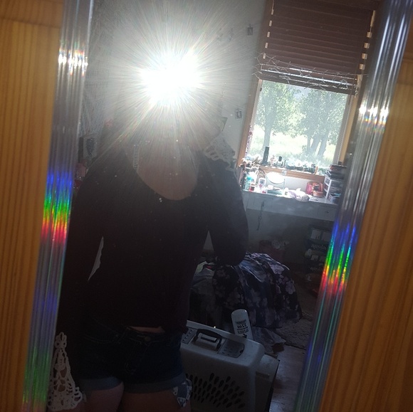 Purple long sleeve with lace on the sleeves - Picture 1 of 5